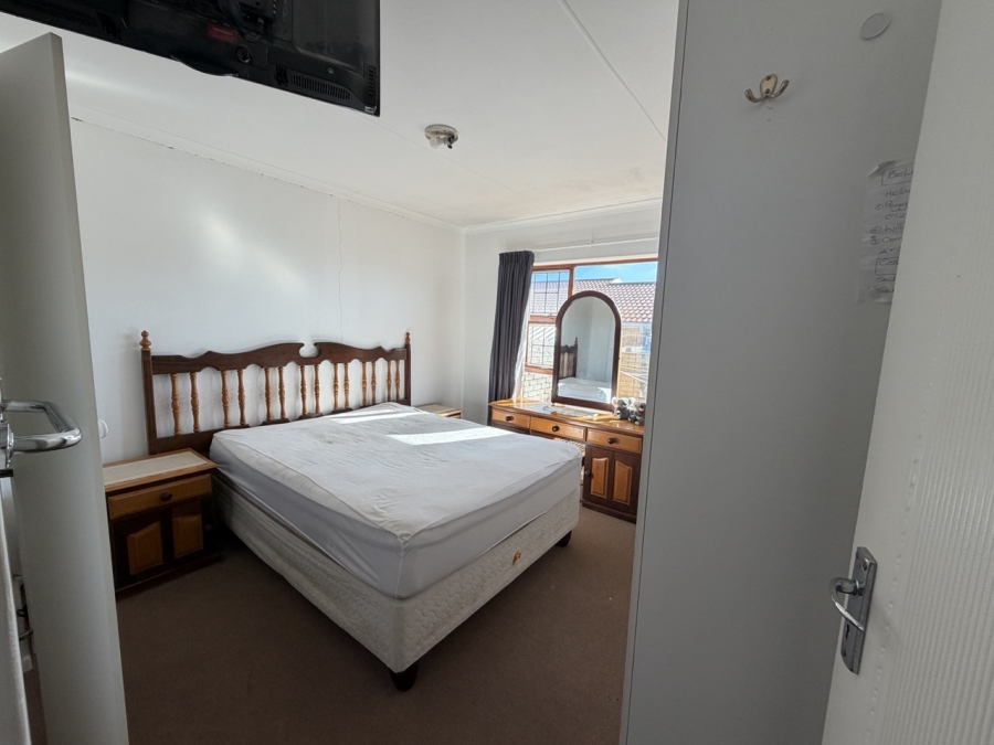 3 Bedroom Property for Sale in Heiderand Western Cape